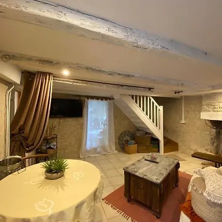 Gite 3 Etoiles Avec Spa, 2 Le Logis De Pearl Bed & Breakfast Salles-sur-Mer