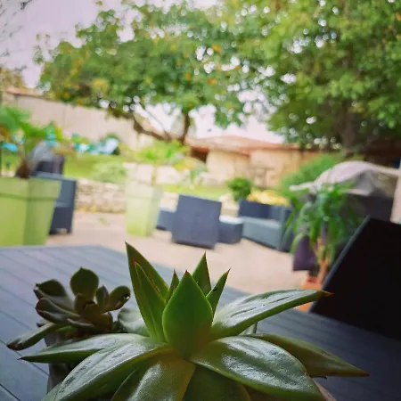 Bed & Breakfast Gite 3 Etoiles Avec Spa, 2 Le Logis De Pearl