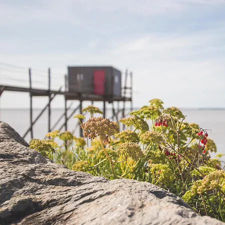 Gite 3 Etoiles Avec Spa, 2 Le Logis De Pearl فندق مبيت وإفطار