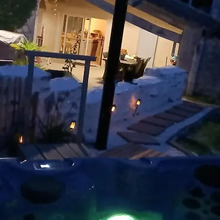 Gite 3 Etoiles Avec Spa, 2 Le Logis De Pearl